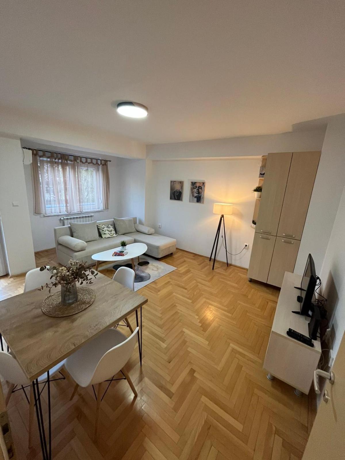 Best Value-Apartment In Σκόπια Εξωτερικό φωτογραφία